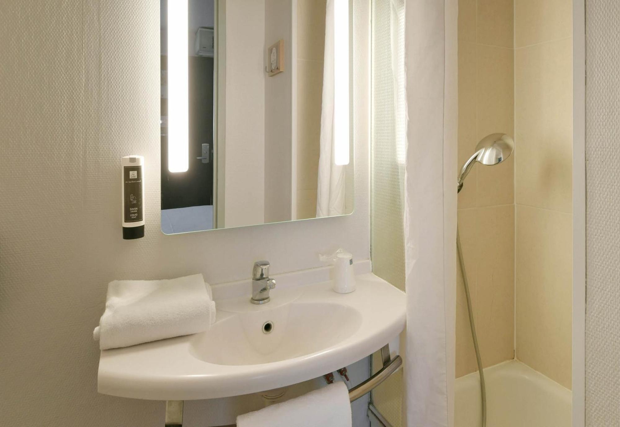 B&B Hotel Le Mans Sud Арнаж Экстерьер фото